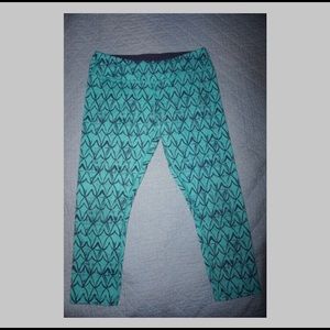 ivivva cropped leggings